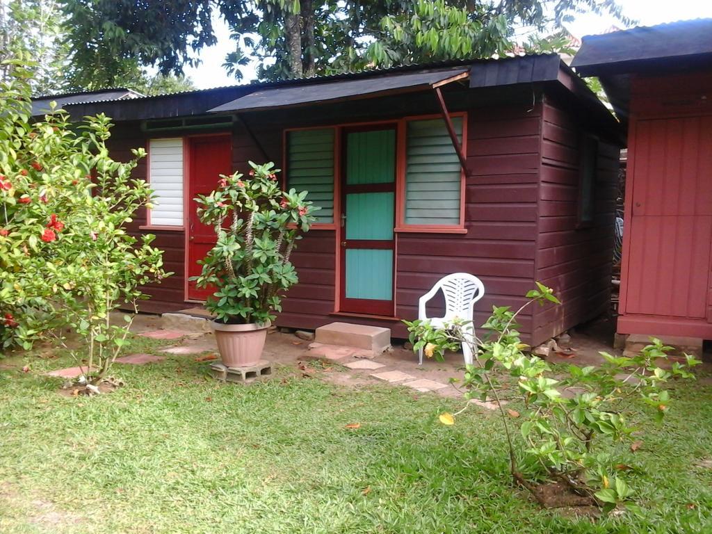 Secret Cabins At Firefly Beach Cottage Negril Bagian luar foto
